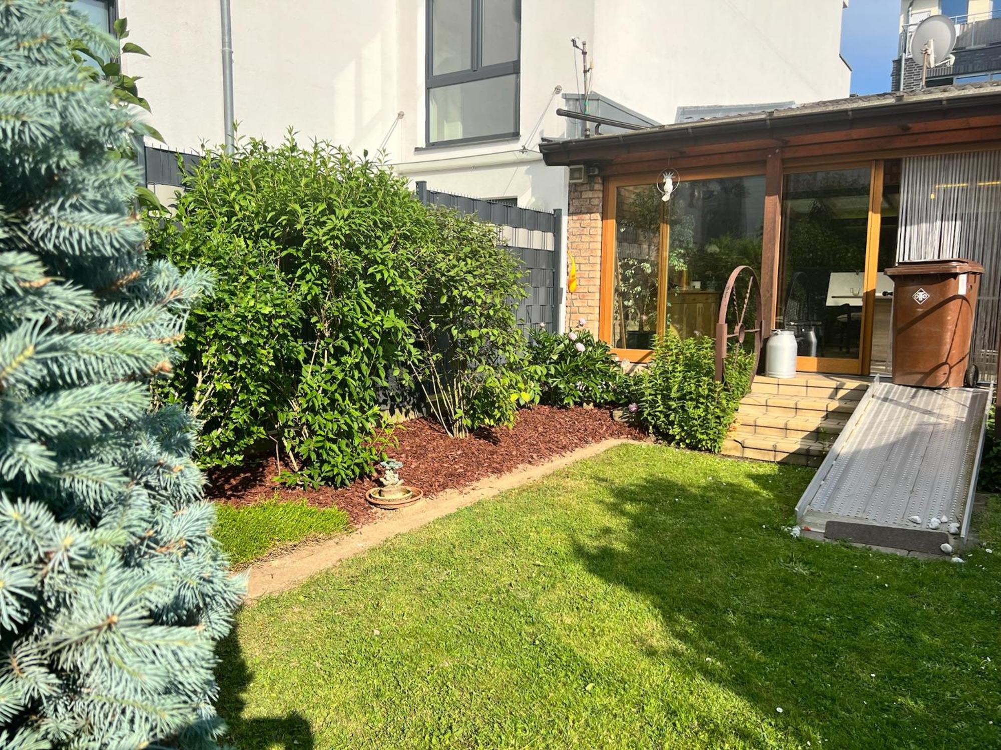 Barrierefreies Ferienhaus Mit Garten Bei Koeln Hürth Dış mekan fotoğraf